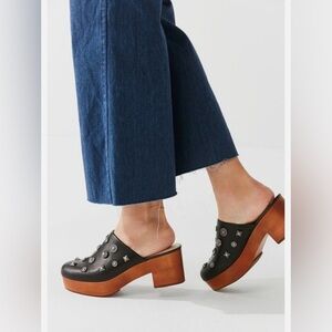 Urban Outfitters Blairwood Silver Studded Black Vegan Leather Mule Clogs Size 9